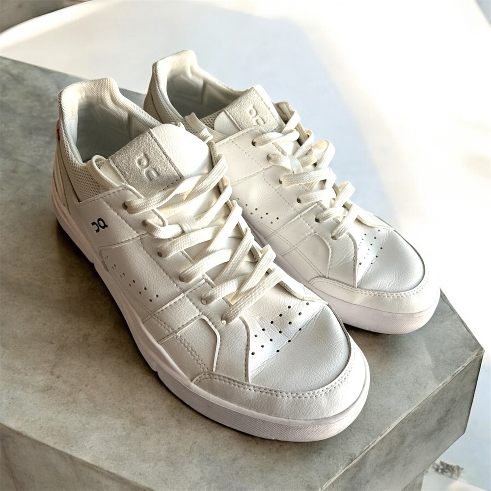 On Running Women's Athletic Shoes - White